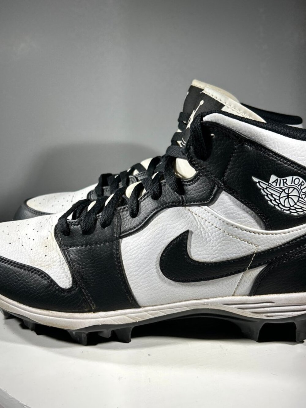 Air Jordan 1 Mid TD Mens Football Cleats Size 11 Black White Panda Shoes Sneaker